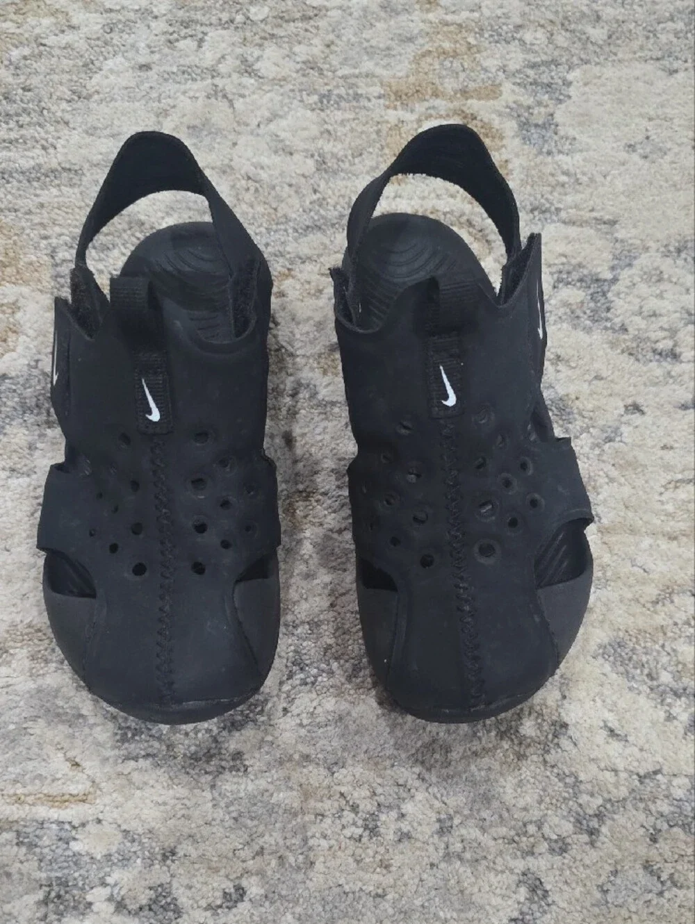 Nike Kids Black Water Shoes, size 10c